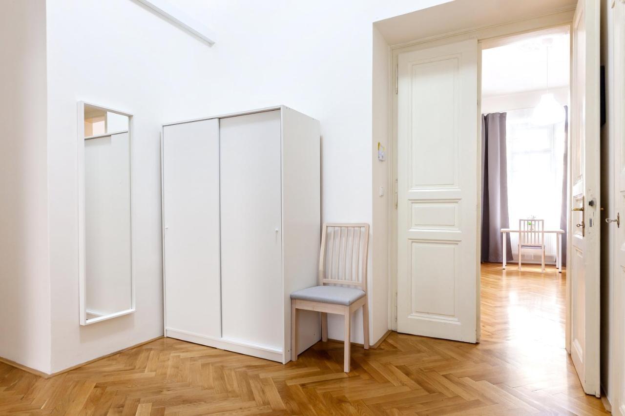 Aparthotel Castle 3*